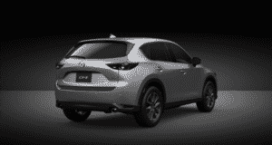 新型CX-5：ソニックシルバーメタリック（リヤ）