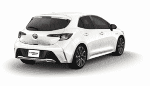 新型カローラスポーツ「G“Z”」：ホワイトパールクリスタルシャイン（リヤ画像）