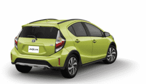 アクア：フレッシュグリーンマイカメタリック（リヤ）