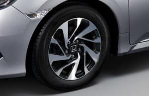 シビックセダンに標準装備されるホイール