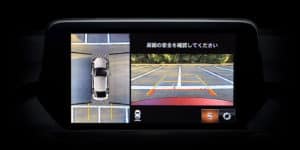 360°ビュー・モニタ＋フロントパーキングセンサー